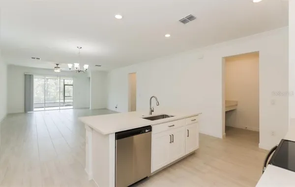 $1,700 | 1250 Spinnaker Drive, Lakeland, FL 33805