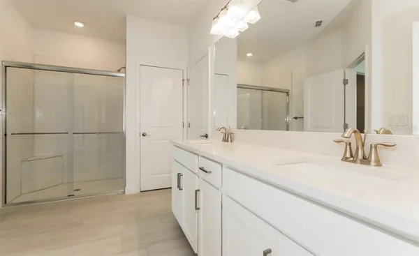 $1,700 | 1250 Spinnaker Drive, Lakeland, FL 33805