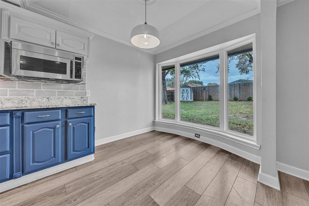 1205 Clover Hill Road Mansfield, TX 76063 - Photo 6 of 29 Bay window
