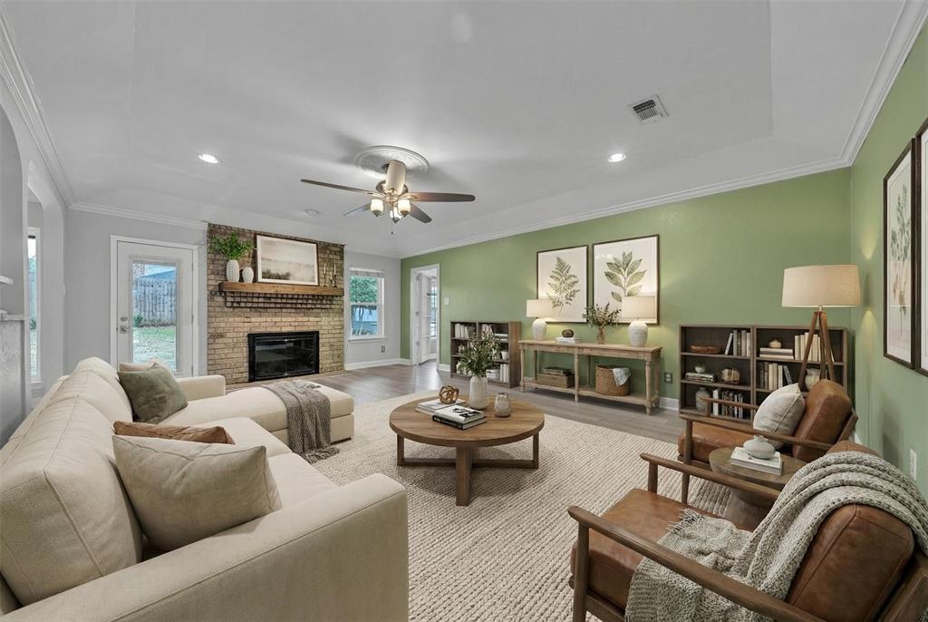 1205 Clover Hill Road Mansfield, TX 76063 - Photo 8 of 29