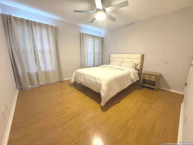 $3,250 | 206 Mesa Loop, San Antonio, TX 78258