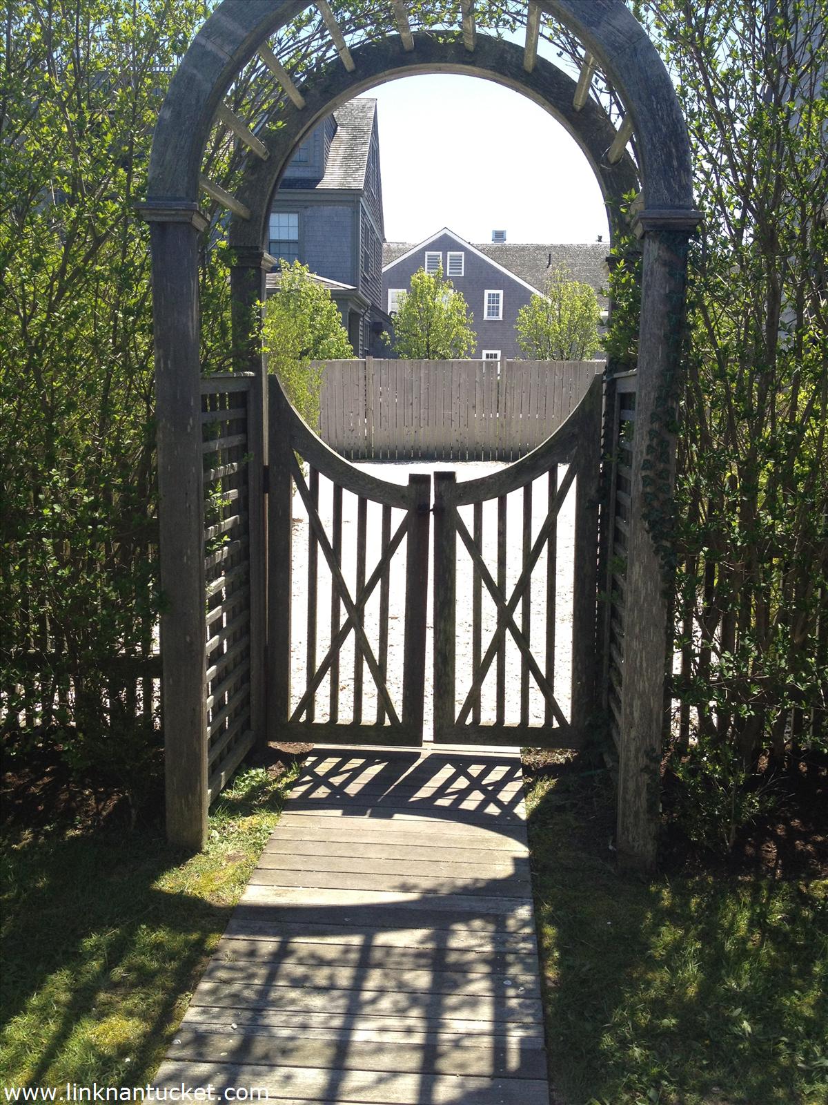 91 Washington St Extension Nantucket, MA 02554 - Photo 3 of 19 Gallery Image 3