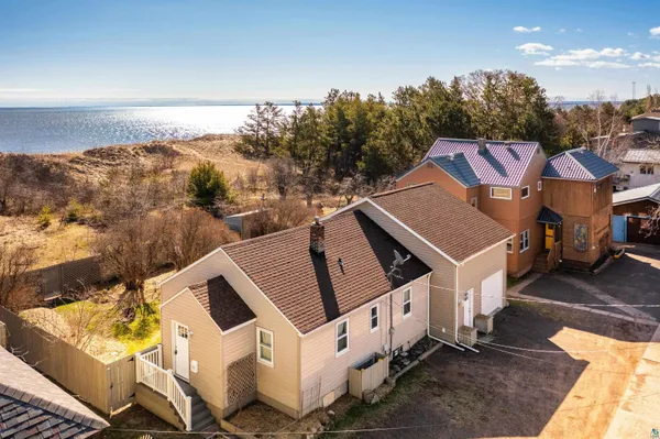 $695,000 | 1611 South Lake Avenue, Duluth, MN 55802