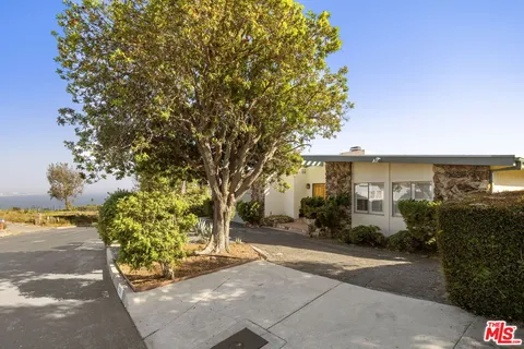 $2,250,000 | 259 Quadro Vecchio Drive, Pacific Palisades, CA 90272