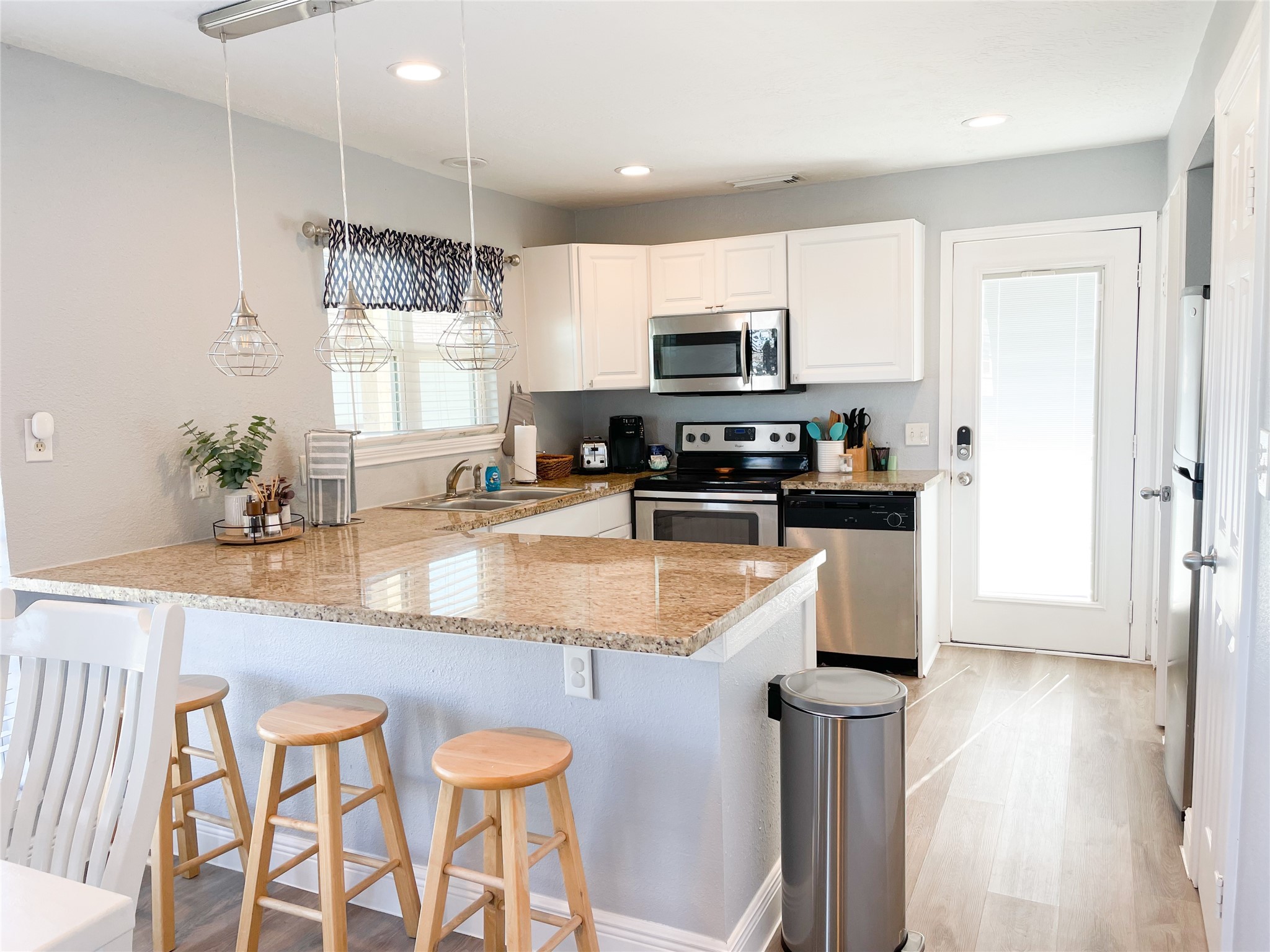 12632 John Reynolds Road Galveston, TX 77554 - Photo 5 of 16