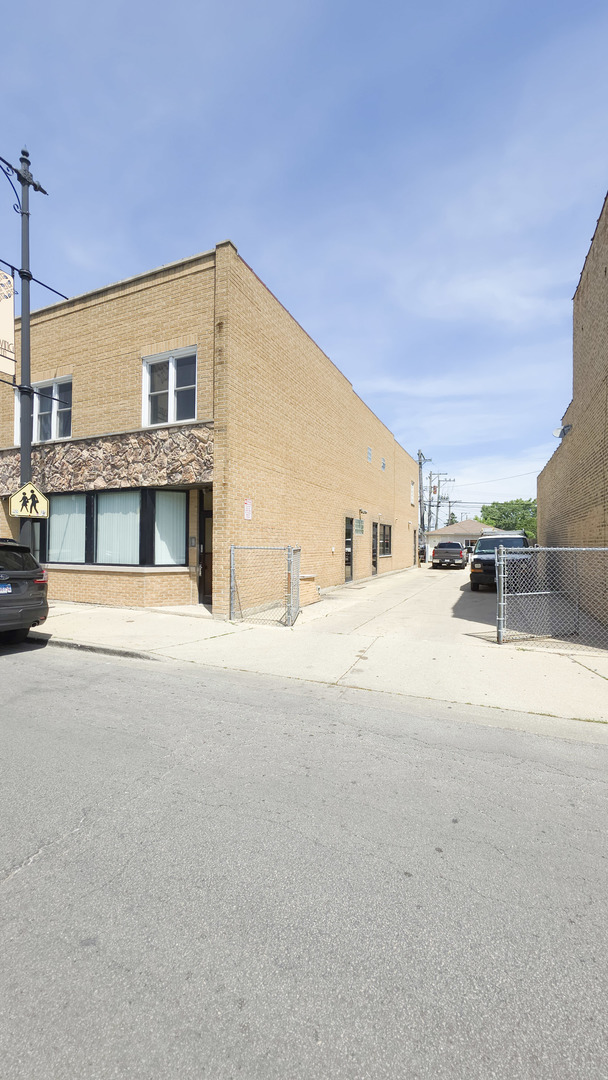 6046 West Irving Park Road, Unit 2F Chicago, IL 60634 - Photo 2 of 13