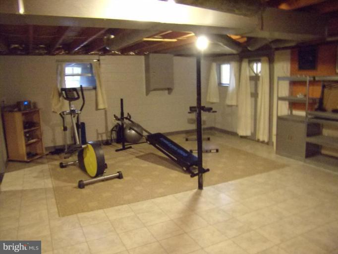 2247 Mountain Road Front Royal, VA 22630 - Photo 12 of 15 Gym room