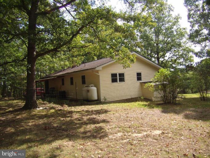 2247 Mountain Road Front Royal, VA 22630 - Photo 14 of 15 Back view