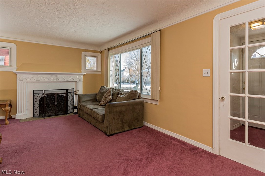 1244 Winston Road Cleveland, OH 44121 - Photo 7 of 35
