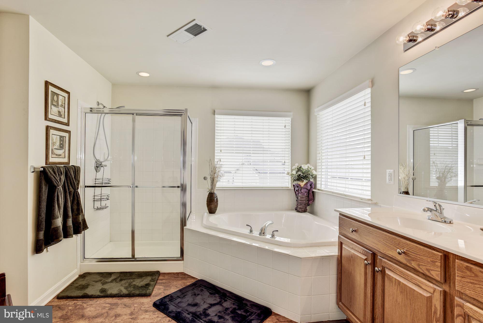 9816 Traver Street Bowie, MD 20721 - Photo 17 of 29 Master Bath