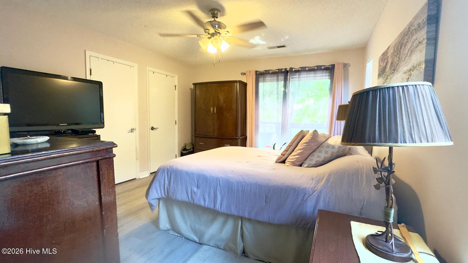 402D Forest Park Road, Unit D Wilmington, NC 28409 - Photo 8 of 11 WhatsApp Image 2026-05-19 at 11.08.05 PM