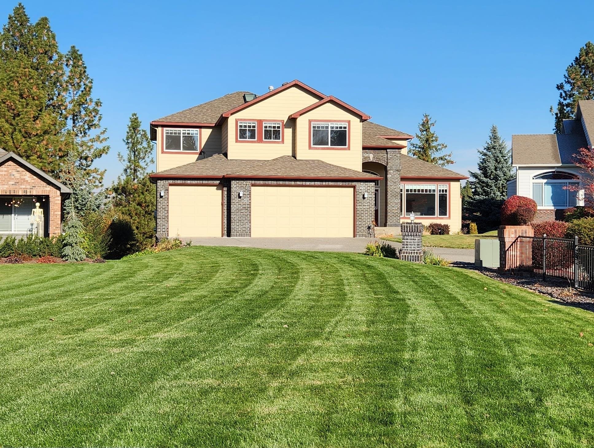 4304 South Vista Court Spokane, WA 99223 - Photo 2 of 25 Gallery Image 2
