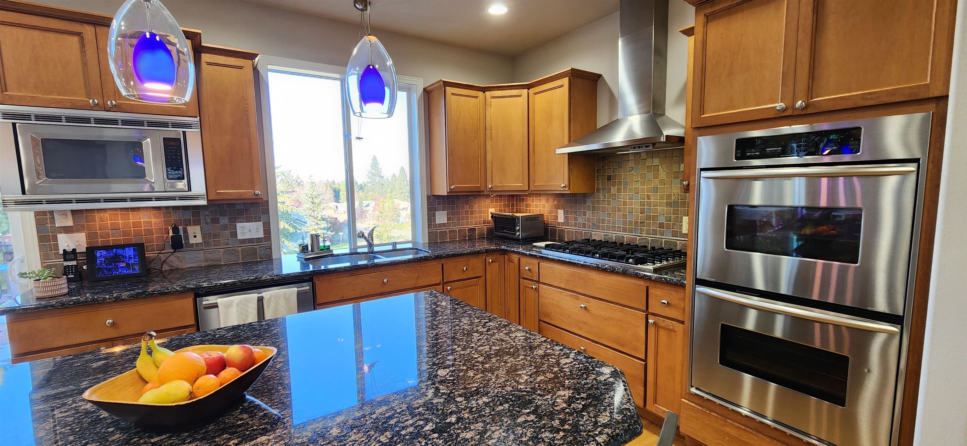 4304 South Vista Court Spokane, WA 99223 - Photo 8 of 25 Gallery Image 8