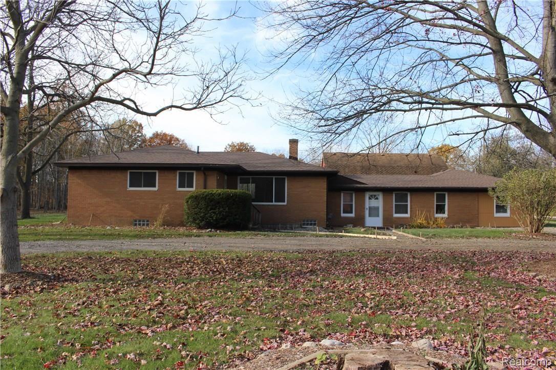 2830 Denton Road Canton, MI 48188 - Photo 15 of 18 IMG_3842.JPG