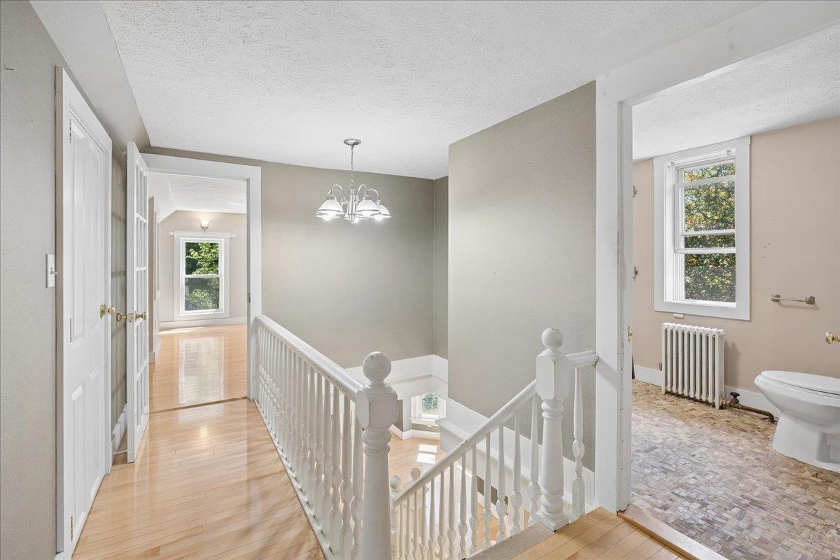 564 River Road Manchester, NH 03104 - Photo 25 of 54
