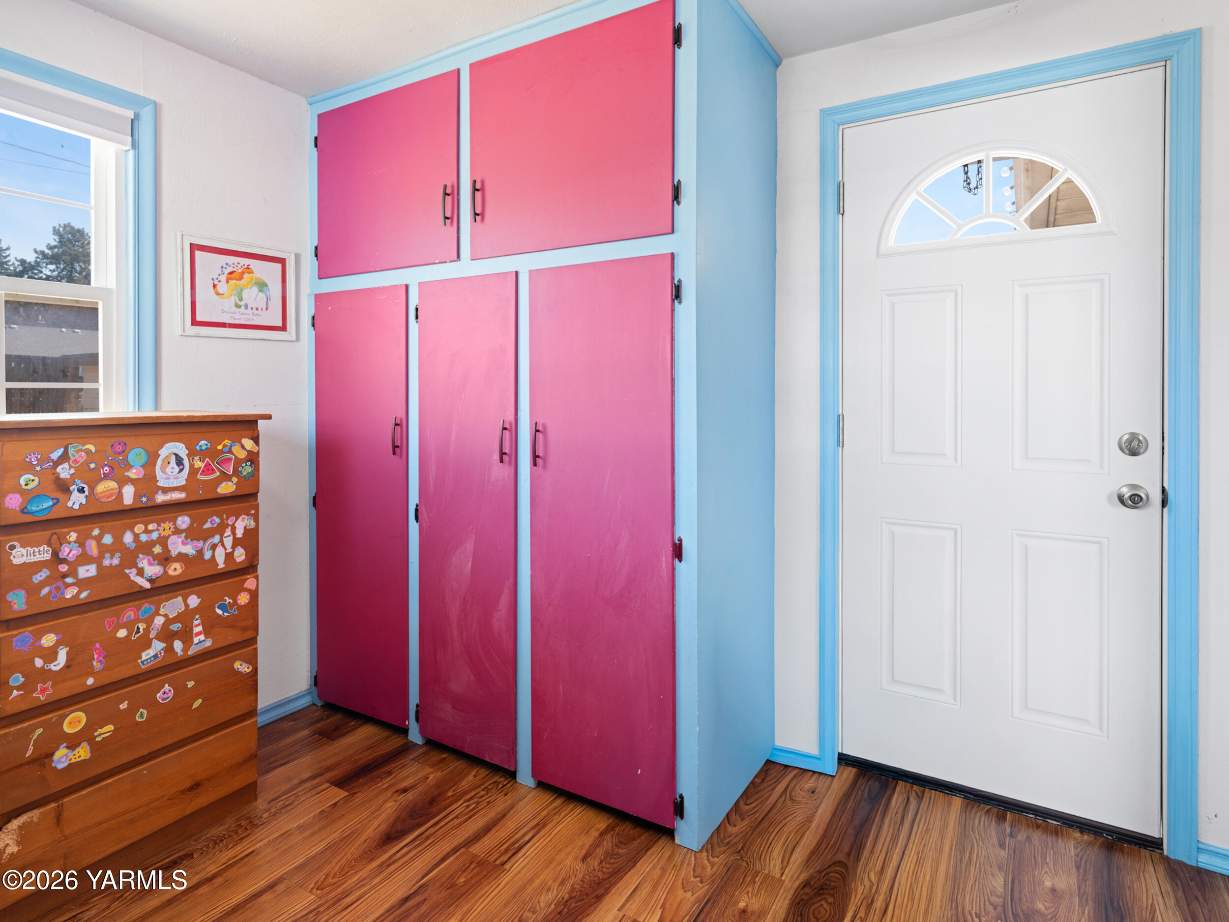 423 South 41st Street Yakima, WA 98901 - Photo 26 of 29 a view of front door with wooden floor