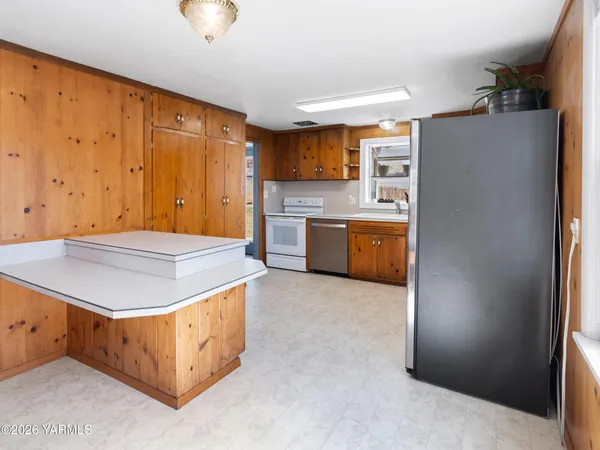 $345,000 | 423 South 41st Street, Yakima, WA 98901