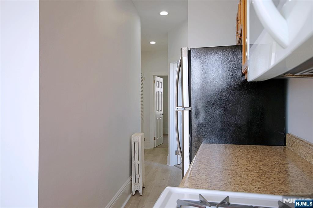 154 Undercliff Avenue, Unit 5 Edgewater, NJ 07020 - Photo 12 of 14