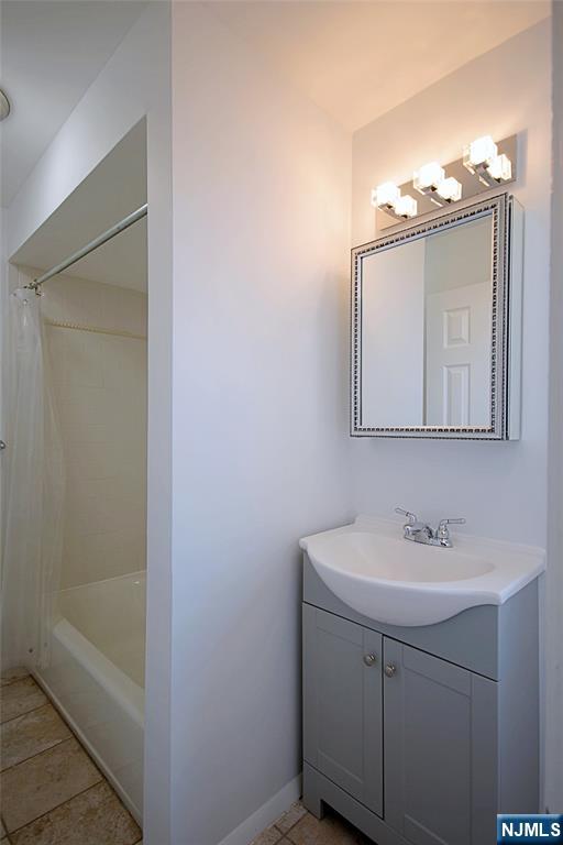 154 Undercliff Avenue, Unit 5 Edgewater, NJ 07020 - Photo 8 of 14