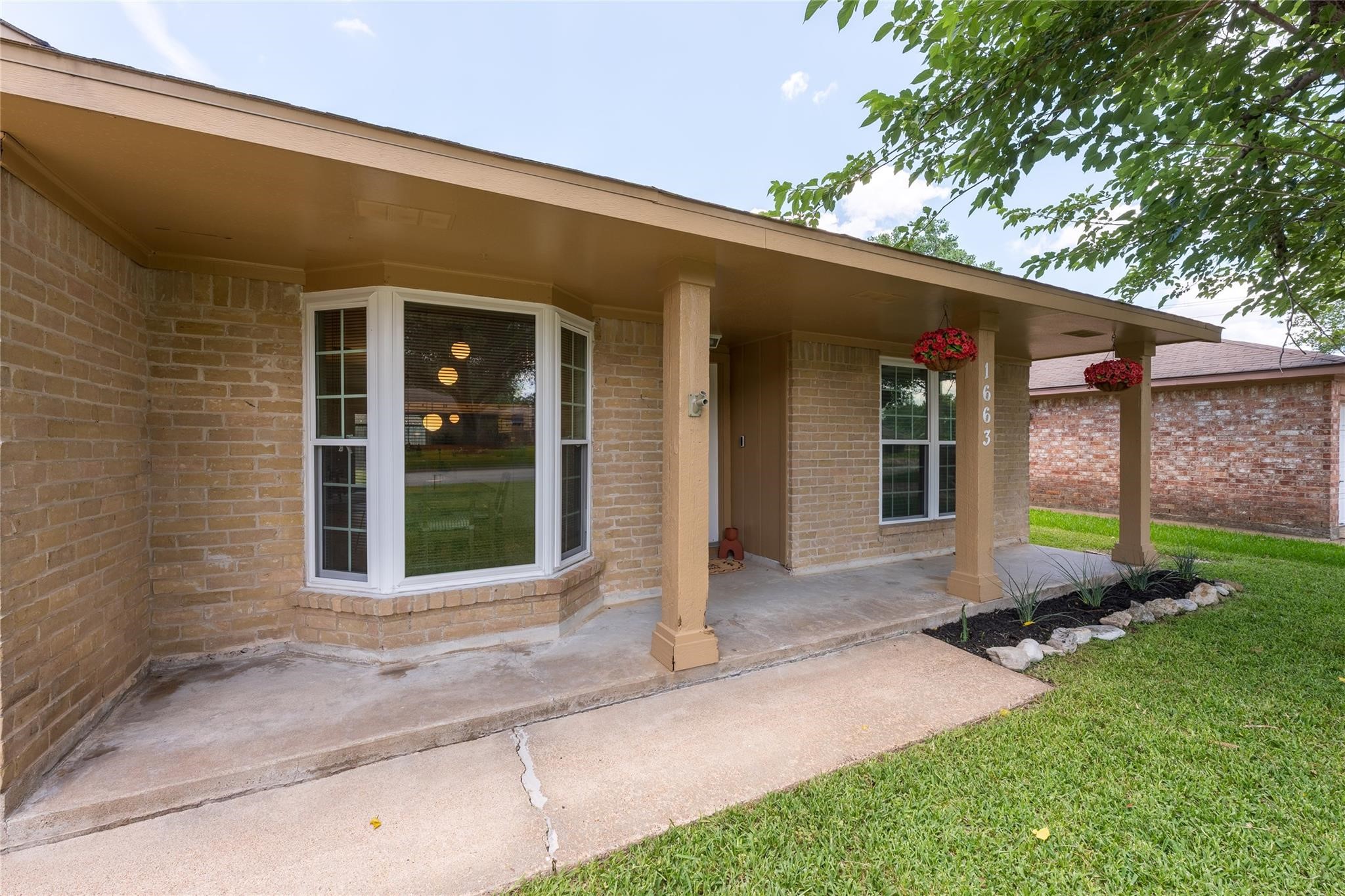 1663 Chilton Lane Katy, TX 77493 - Photo 2 of 11 Step inside...
