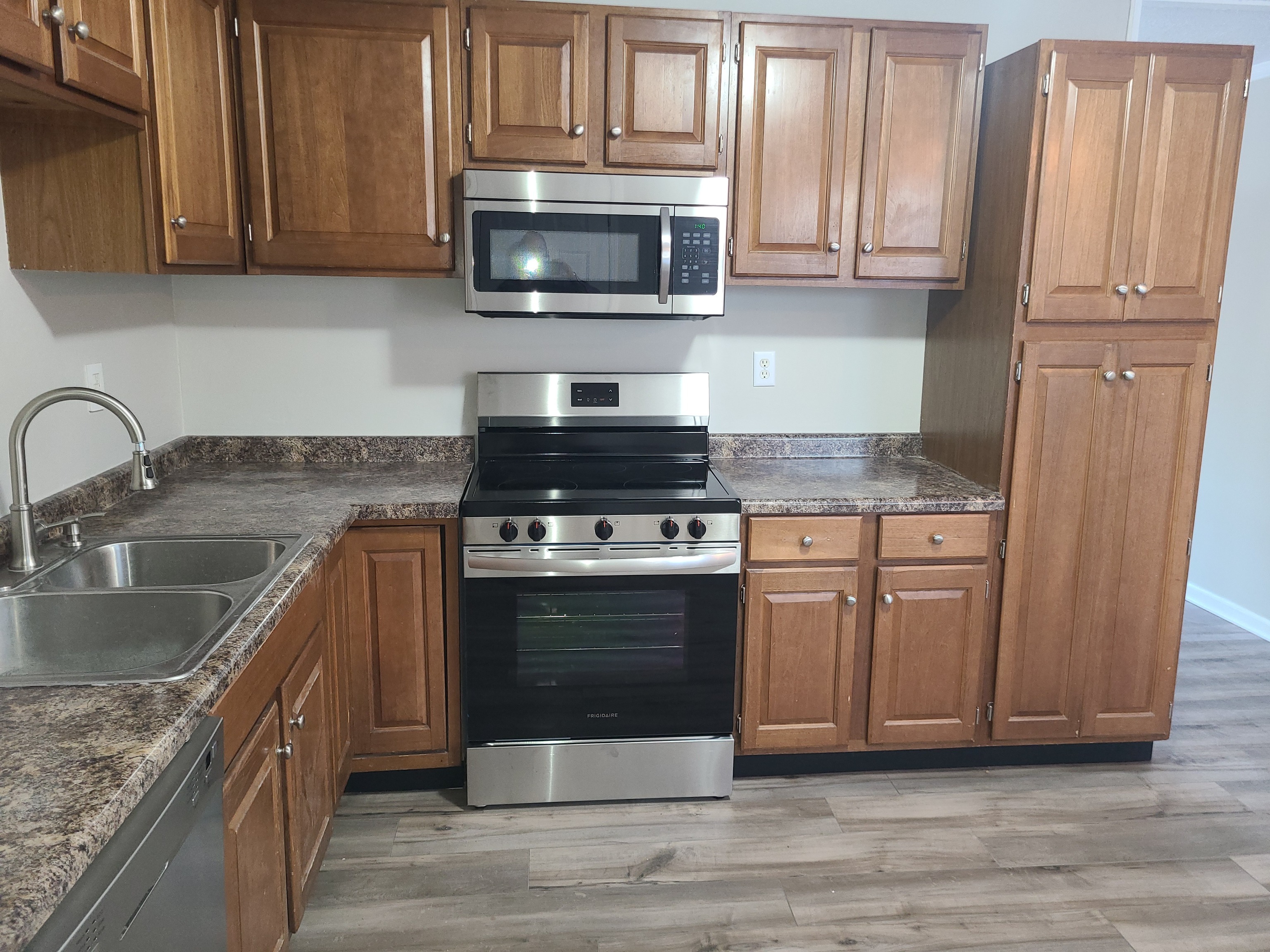 2526 Sickle Road Indianapolis, IN 46219 - Photo 5 of 23 Gallery Image 5