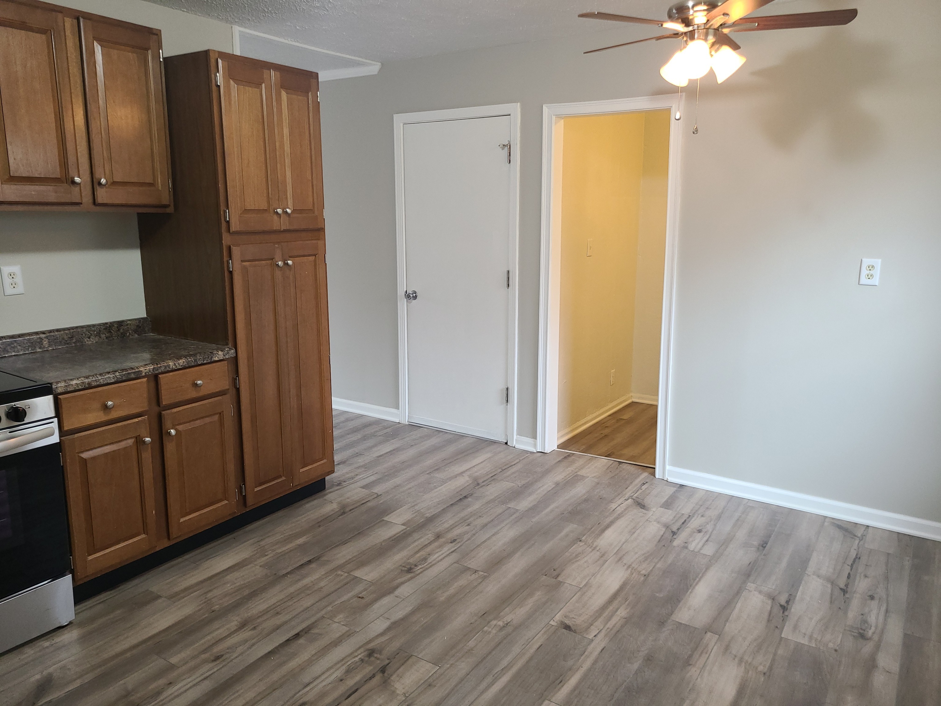 2526 Sickle Road Indianapolis, IN 46219 - Photo 10 of 23 Gallery Image 10