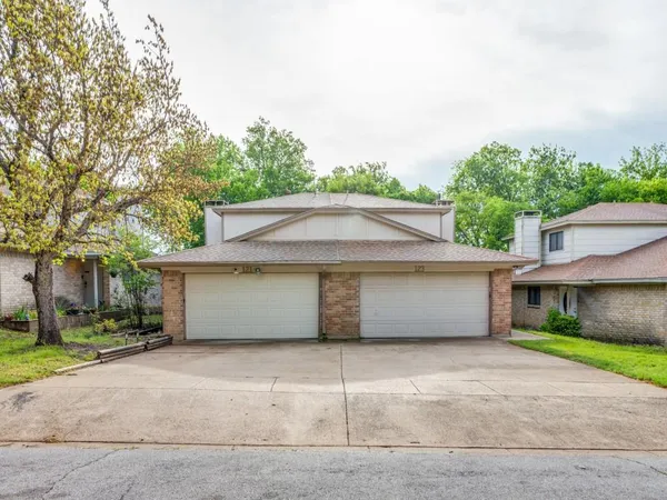 $349,900 | 123-121 Allencrest Drive, White Settlement, TX 76108