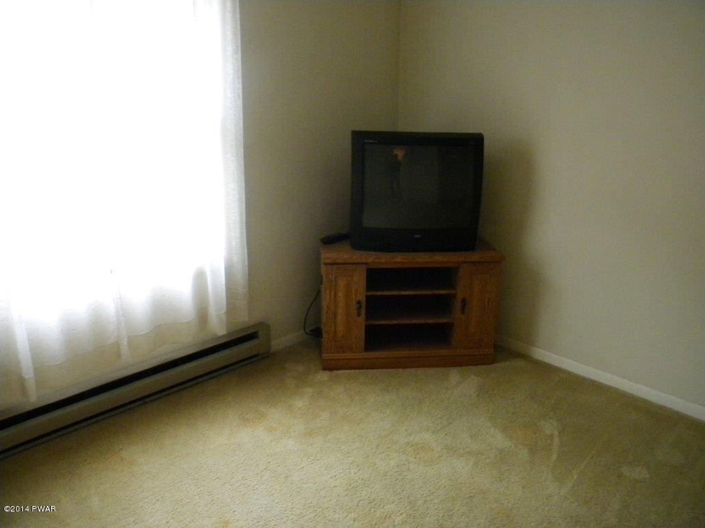 238 Dirk Road Tafton, PA 18464 - Photo 24 of 35 Gallery Image 24