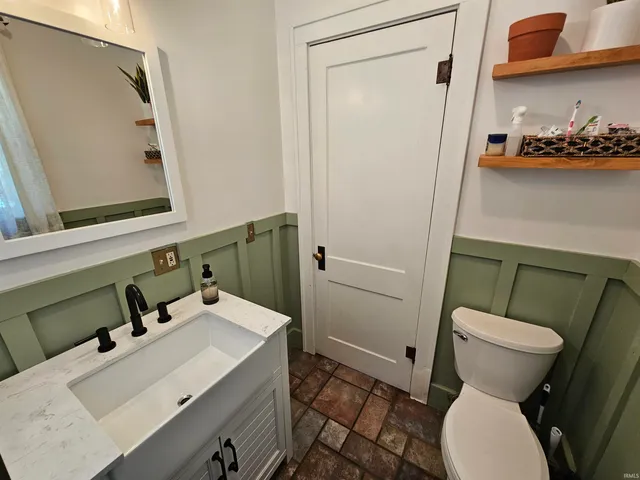 $365,000 | 408 North Range Street, Wolcott, IN 47995