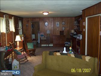 3550 Post Road Huntingdon Valley, PA 19006 - Photo 4 of 6 Gallery Image 4