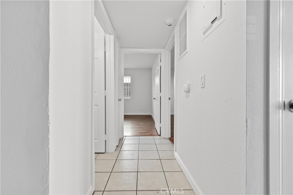 5915 Woodman Avenue, Unit 103 Van Nuys, CA 91401 - Photo 4 of 9