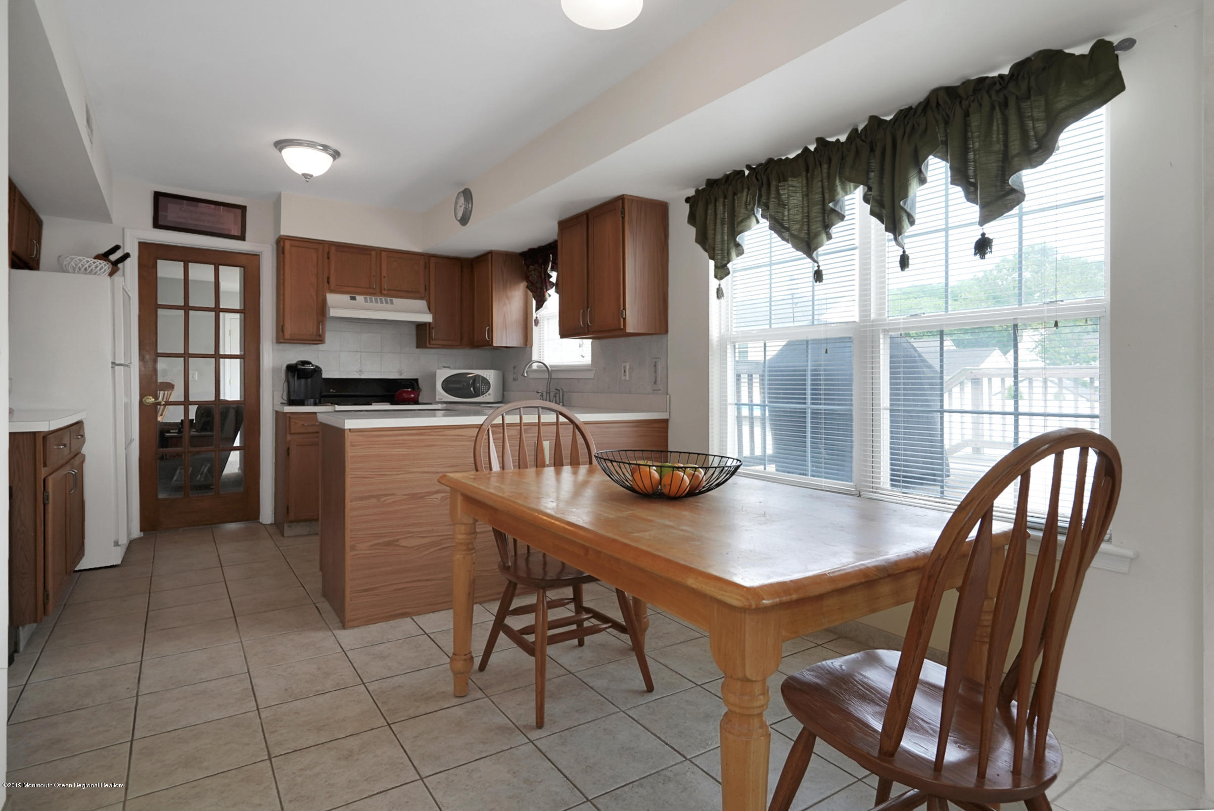 11 Shadow Ridge Court Howell, NJ 07731 - Photo 11 of 29 DSC02461