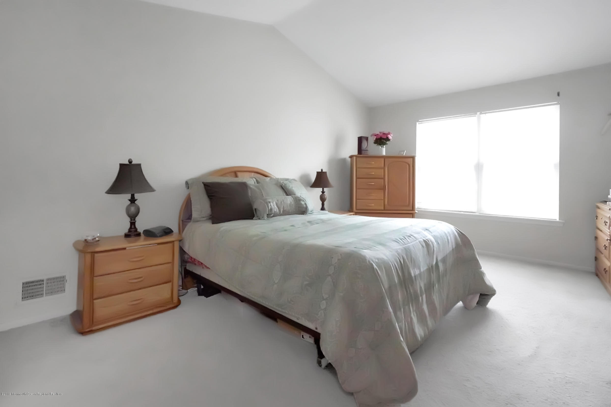11 Shadow Ridge Court Howell, NJ 07731 - Photo 18 of 29 DSC02538