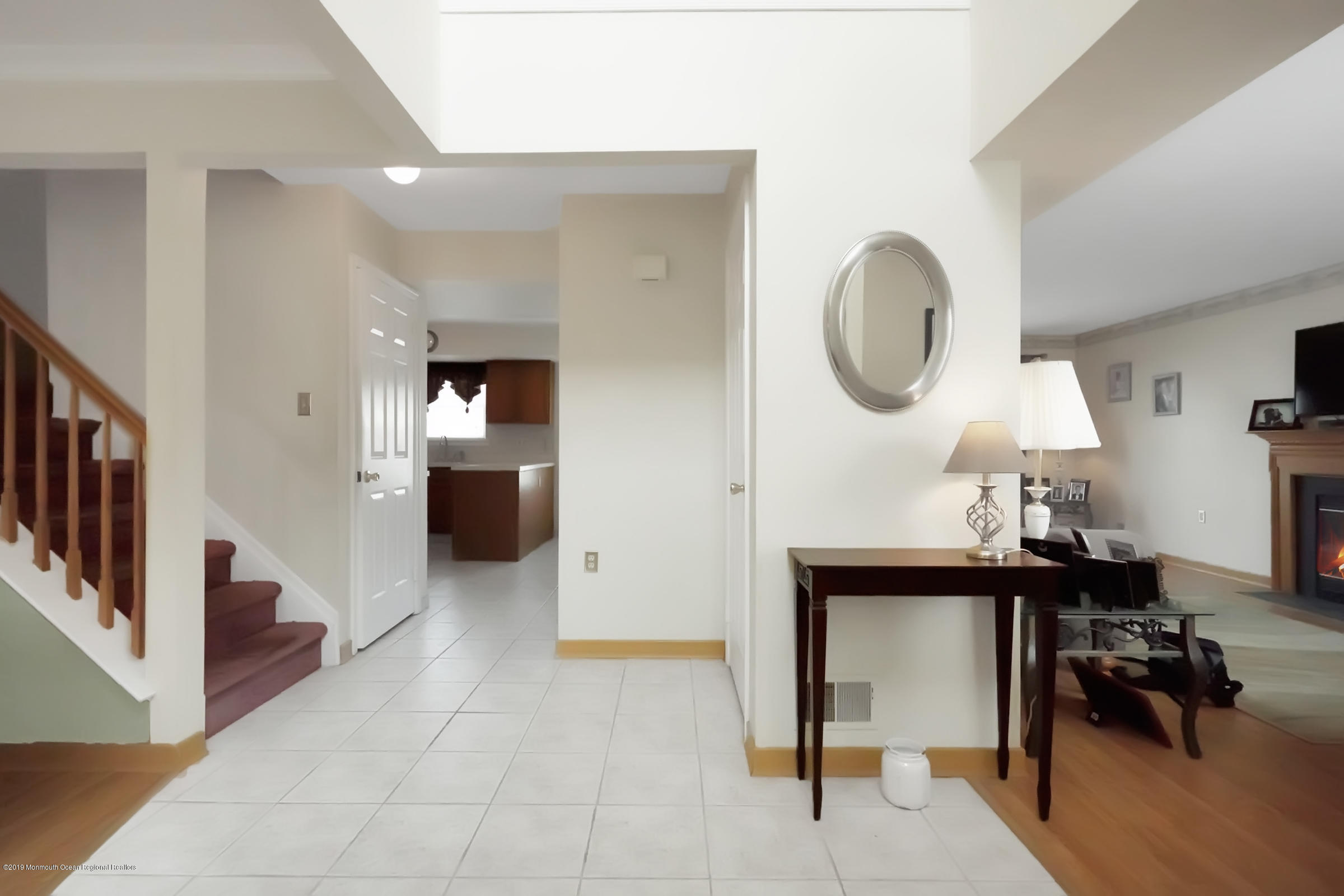 11 Shadow Ridge Court Howell, NJ 07731 - Photo 4 of 29 DSC02503