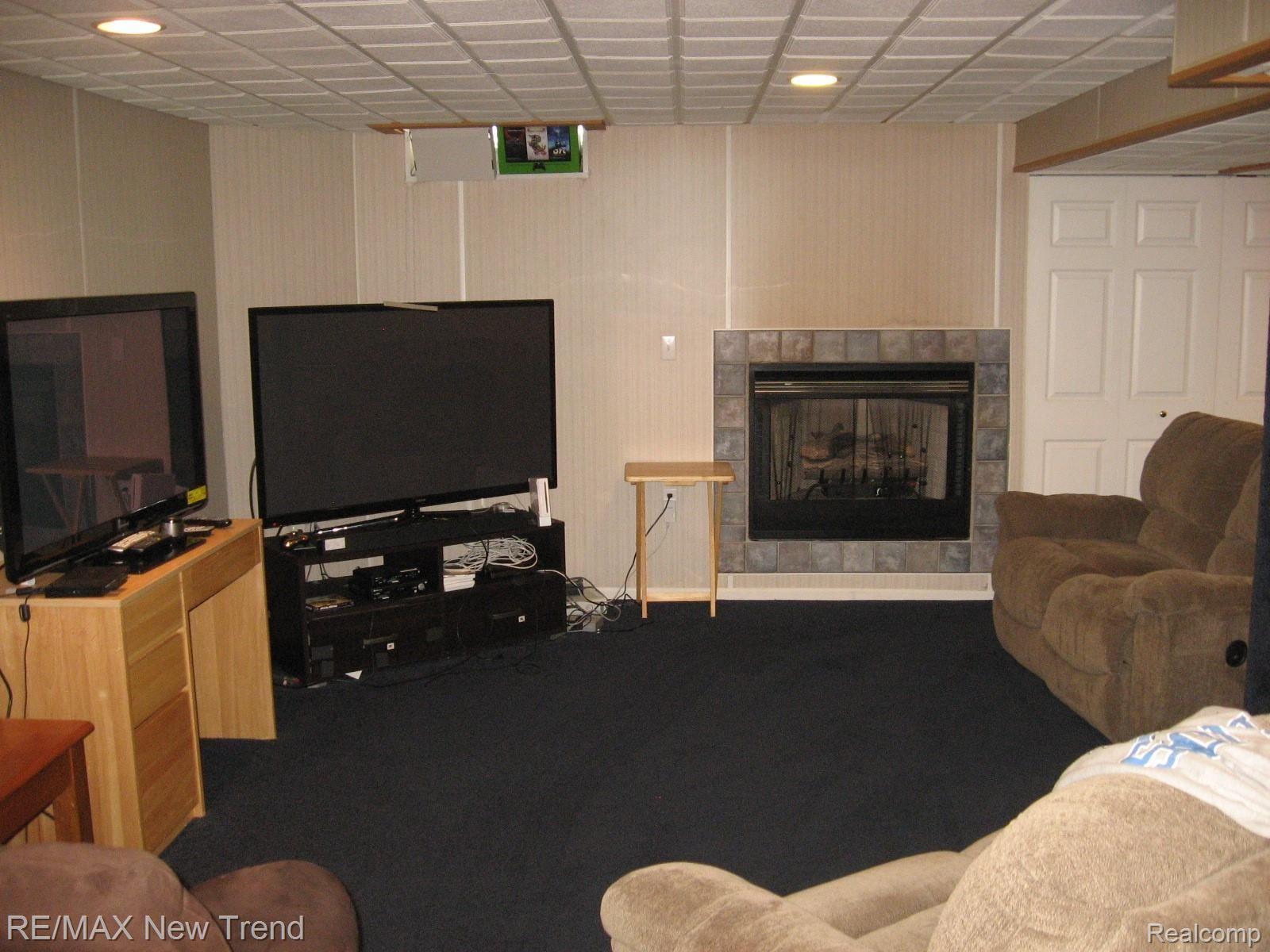19031 Wayne Road Livonia, MI 48152 - Photo 38 of 56 IMG_7124 (1).JPG