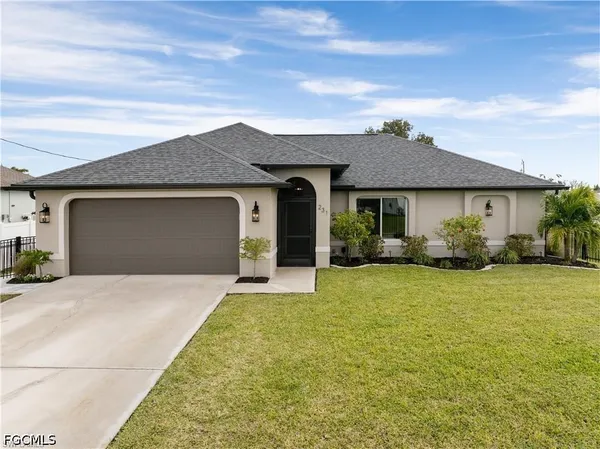 $2,300 | 231 Northwest 26th Avenue, Cape Coral, FL 33993
