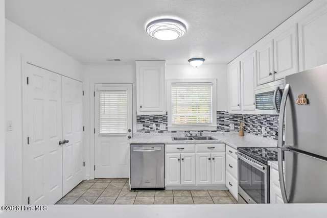 $1,500 | 900 Springwood Drive, Jacksonville, NC 28546