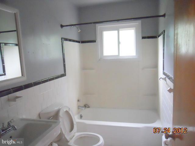 4209 Verdel Road Baltimore, MD 21236 - Photo 1 of 14 Bath