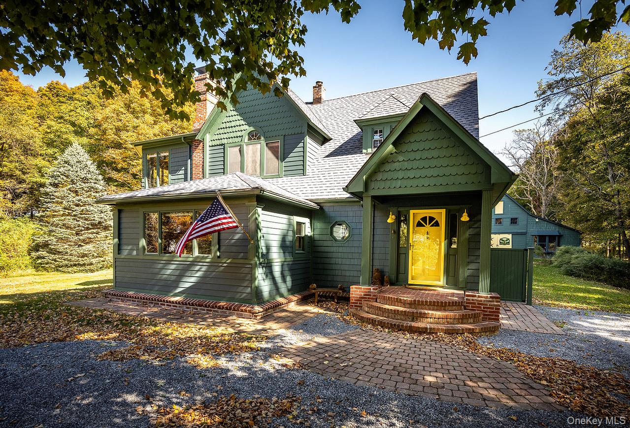 48 Verbank Road Millbrook, NY 12545 - Photo 2 of 33