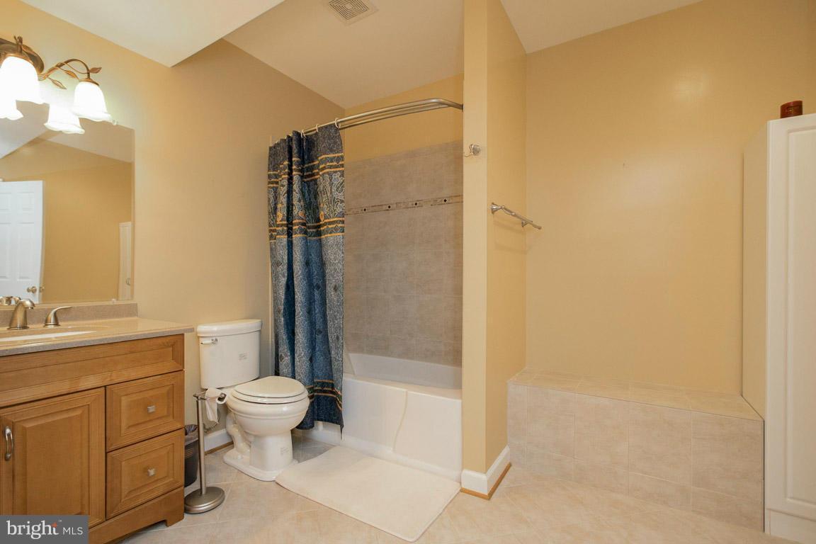 18479 Kerill Road Triangle, VA 22172 - Photo 27 of 30 Basement Full Bath