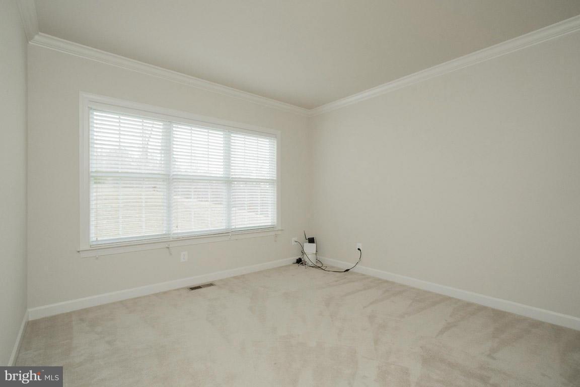 18479 Kerill Road Triangle, VA 22172 - Photo 4 of 30 Main Level Office