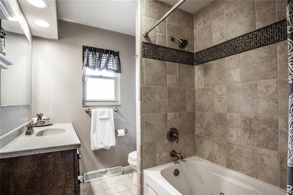 5926 Wexford Road Indianapolis, IN 46220 - Photo 27 of 43 Gallery Image 27