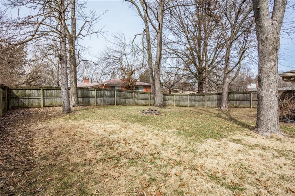 5926 Wexford Road Indianapolis, IN 46220 - Photo 34 of 43 Gallery Image 34