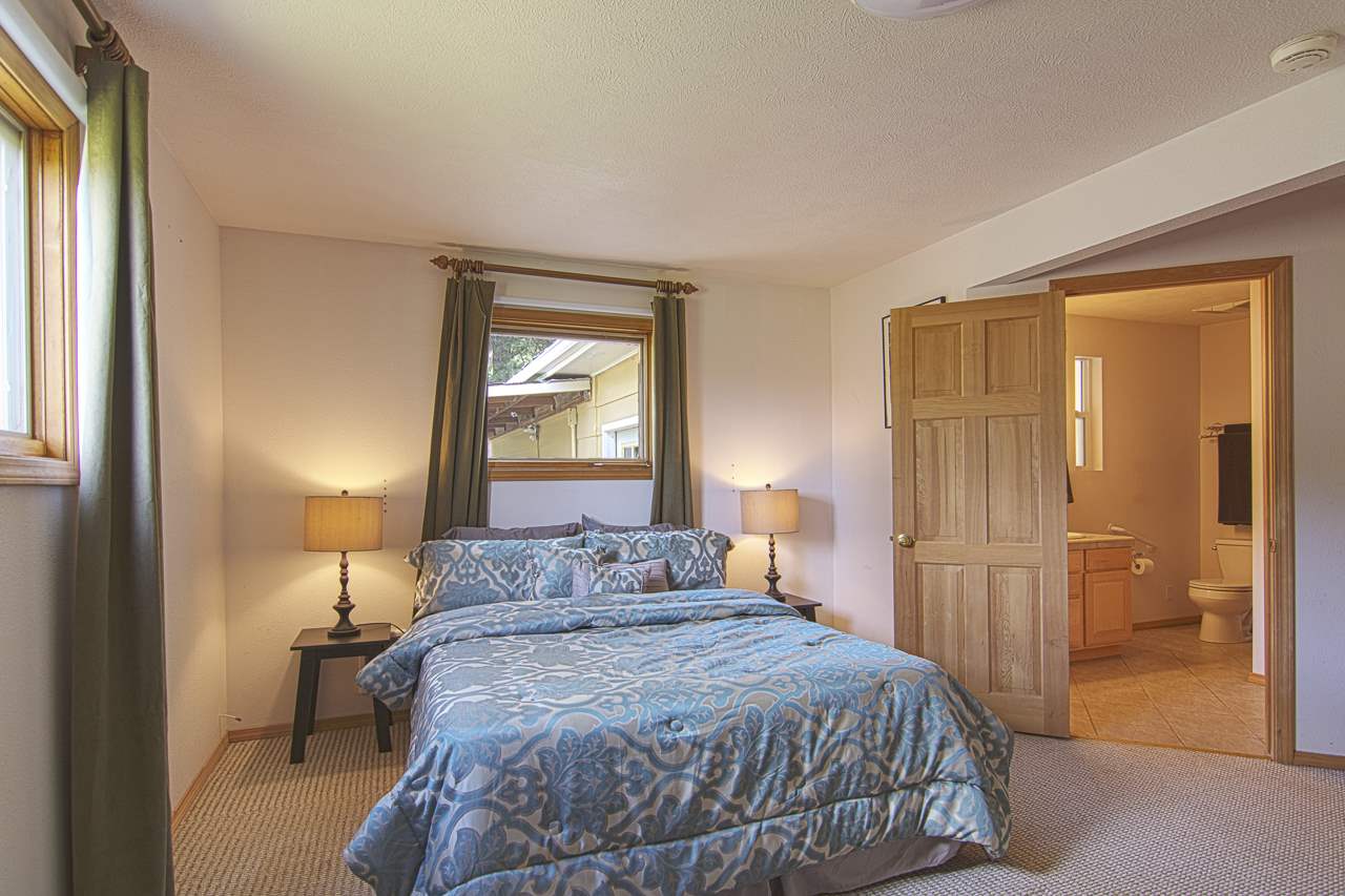 12212 East Heglar Road Mead, WA 99021 - Photo 7 of 20