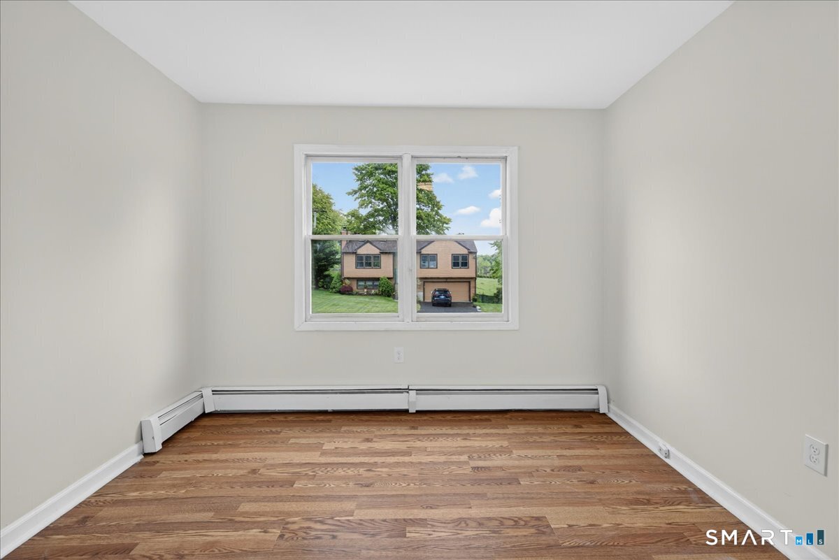 492 Long Hill Road Middletown, CT 06457 - Photo 16 of 40