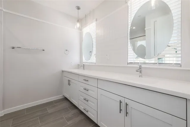 $2,280 | 12001 Vista Parke Drive, Unit 504, Austin, TX 78726