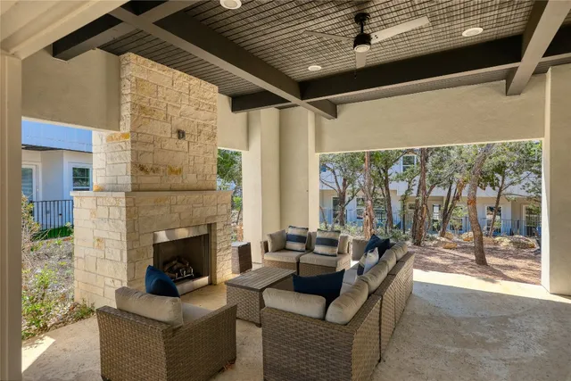 $2,280 | 12001 Vista Parke Drive, Unit 504, Austin, TX 78726