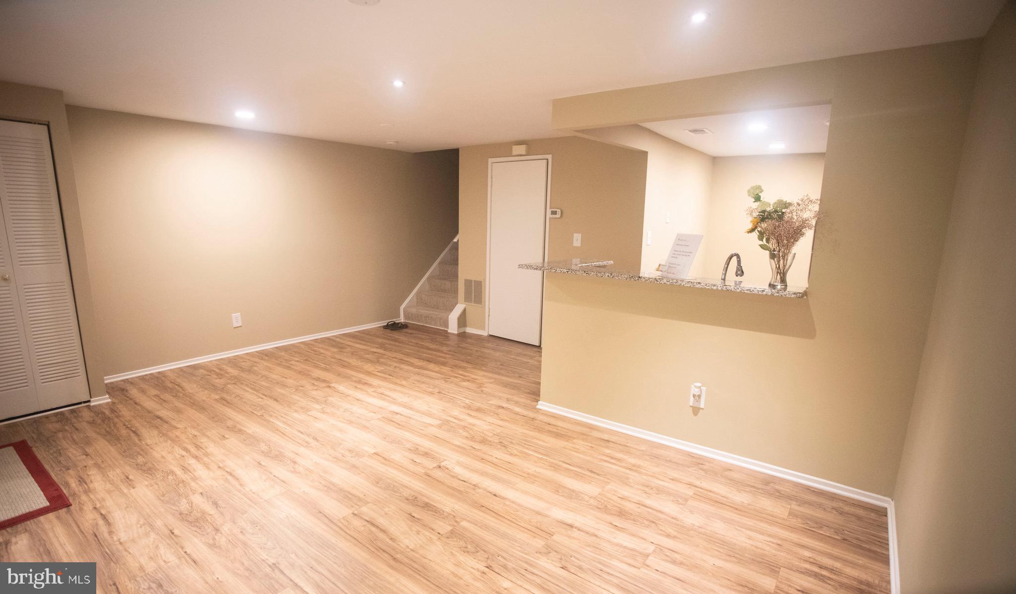 21 Docena Court Montgomery Village, MD 20886 - Photo 5 of 23 Dining Area