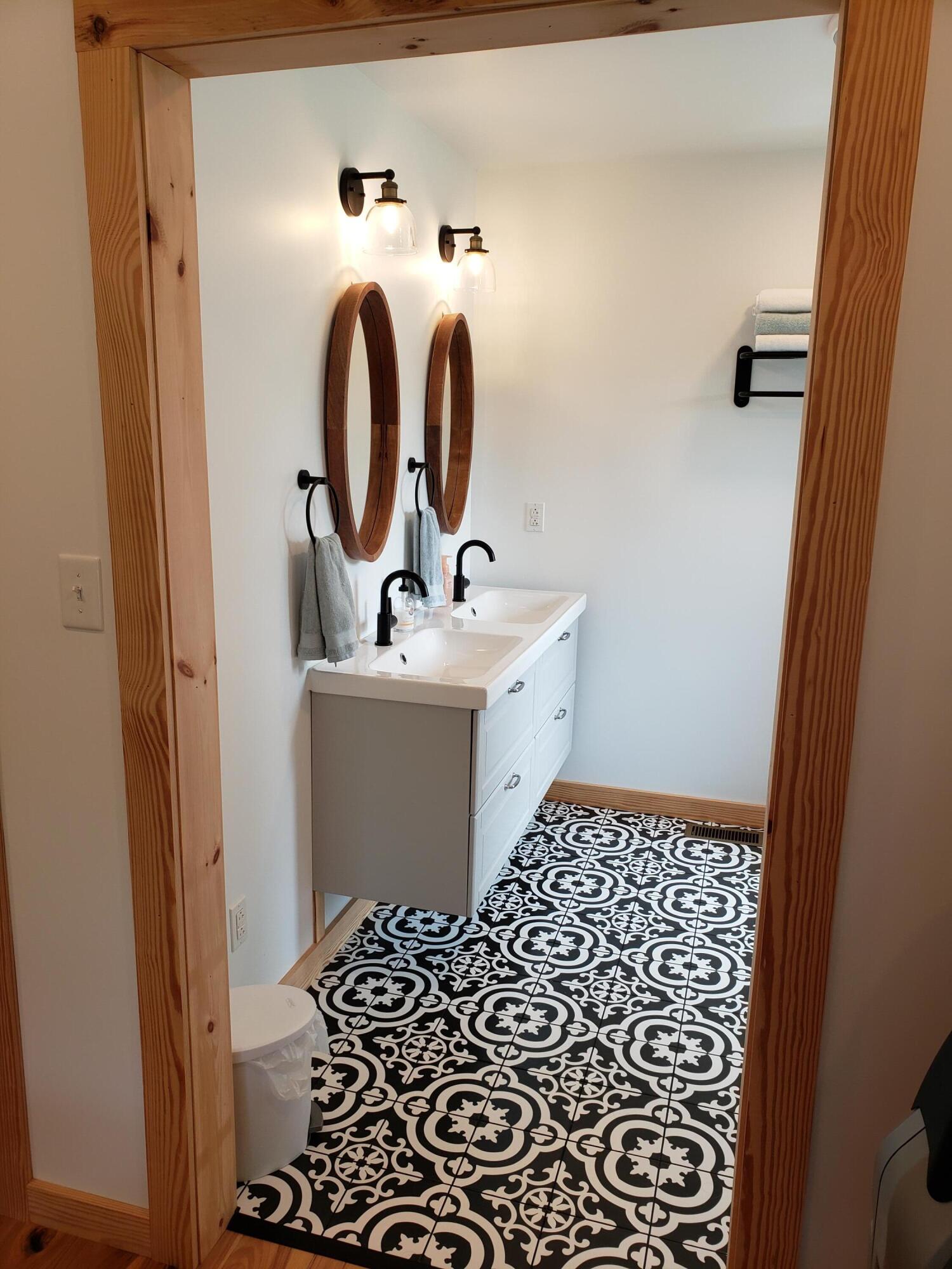1073 Edgehill Road Montvale, VA 24122 - Photo 24 of 34 master bath