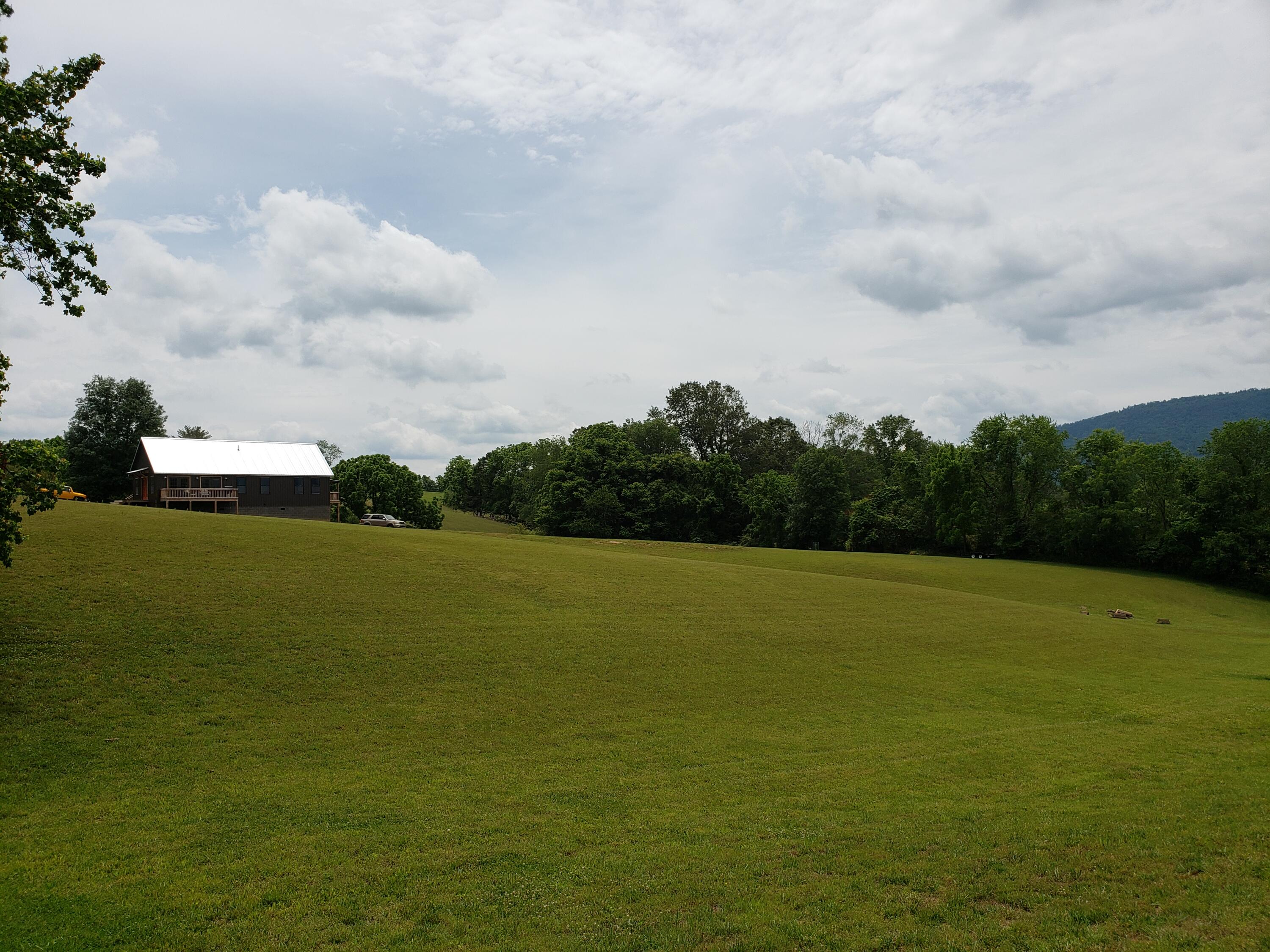 1073 Edgehill Road Montvale, VA 24122 - Photo 5 of 34 view
